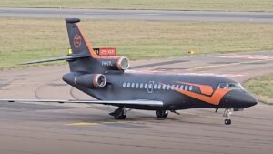 Max Verstappen met twee privéjets op skivakantie