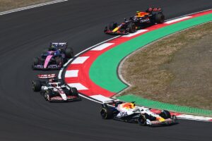 ‘F1-team gaat van naam veranderen’