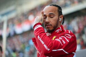 Lewis Hamilton hakt knoop door over 2026