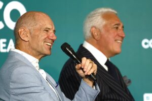 Ferrari heeft spijt van gemiste kans terwijl Adrian Newey schittert bij Aston Martin