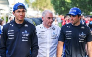 Alex Albon kan het niet geloven wat Carlos Sainz hem vertelde vóór de Grand Prix van Monaco