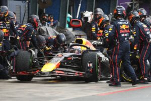 Bandenprobleem dreigt in Maleisië en dat kan Verstappen juist goed uitkomen