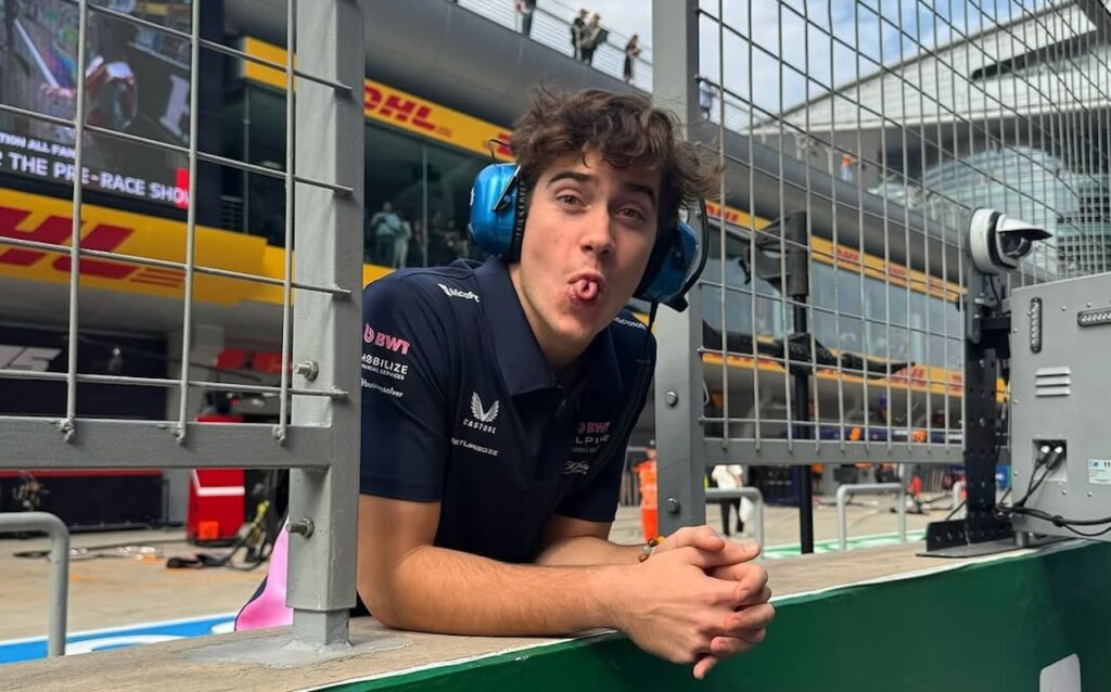 F1-team in onderhandeling om coureur te vervangen, slechts twee dagen nadat ze hem hadden aangenomen