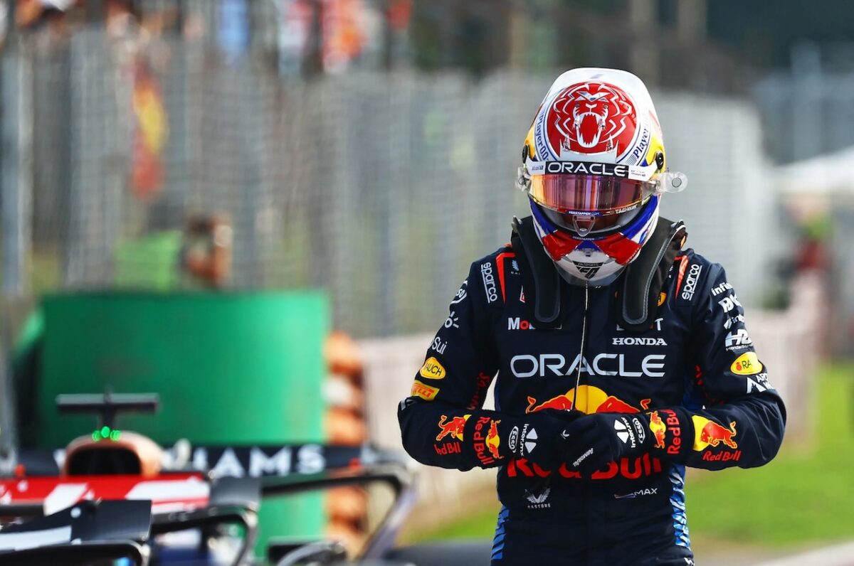 Red Bull onthult wat de oorzaak was van kostbare fout bij Verstappens pitstop