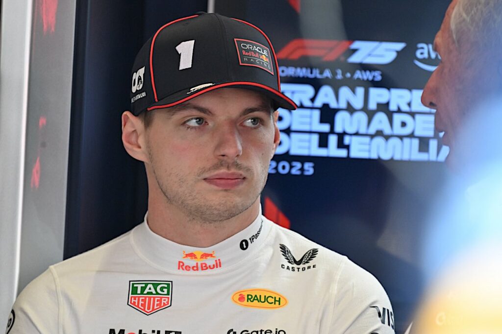 Max Verstappen snoert coureur de mond na discussie over Ferrari-test: ‘Fout’