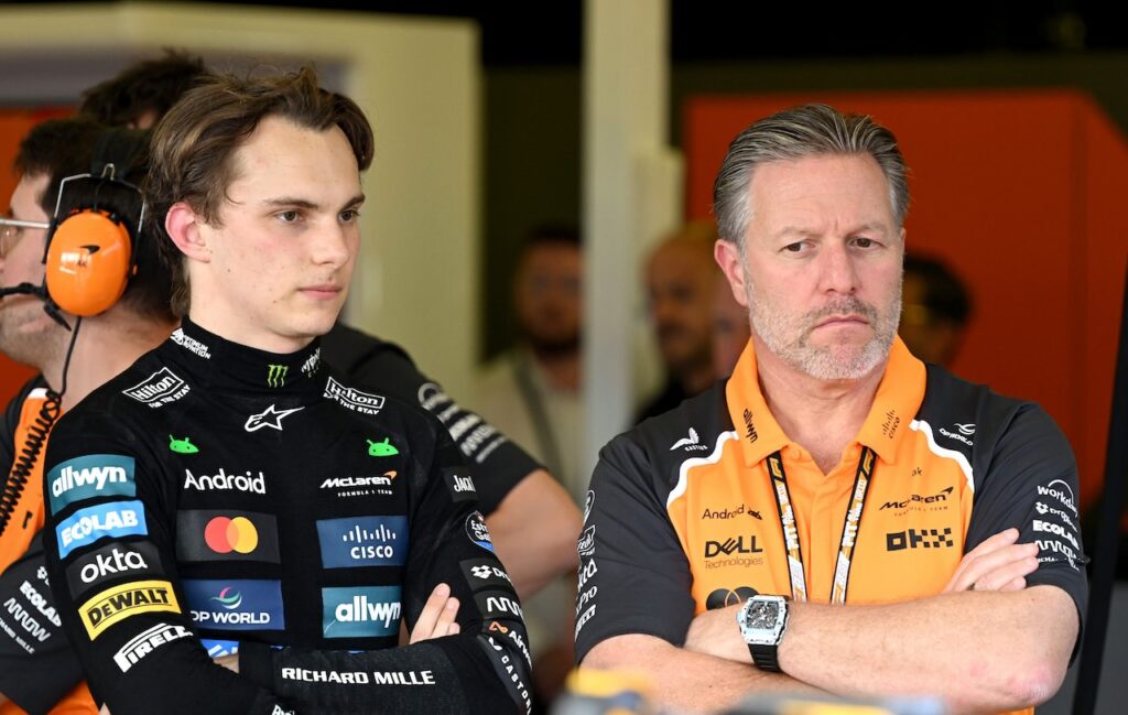 Zak Brown onthult hoe Alpine Oscar Piastri zou hebben gepest