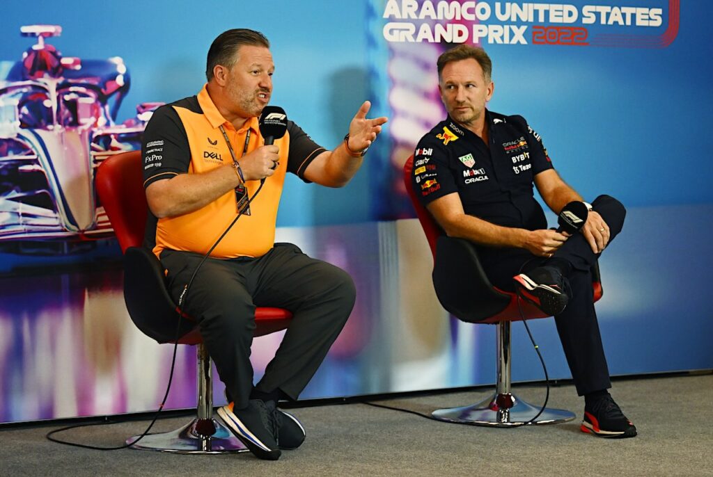 Zak Brown haalt uit naar Christian Horner en Red Bull en legt vinger op de zere plek