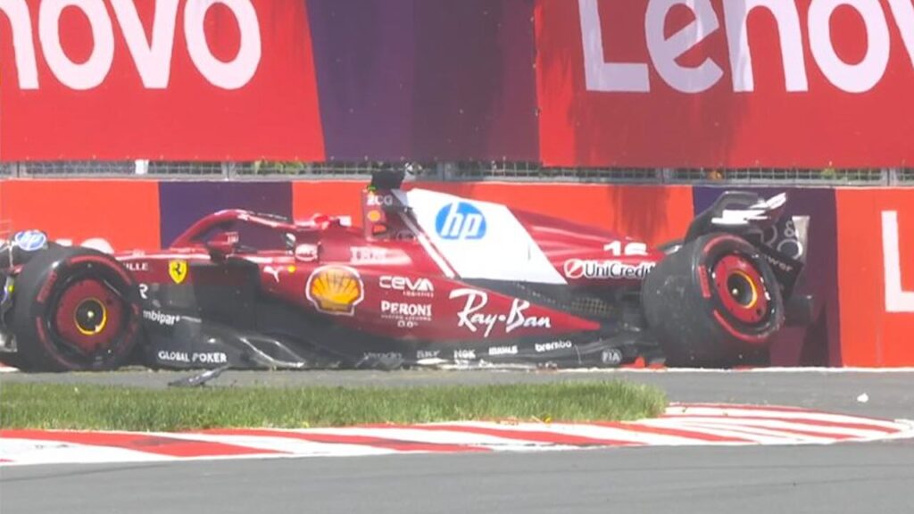 Chaos bij Ferrari: Charles Leclerc klapt in de muur tijdens VT1