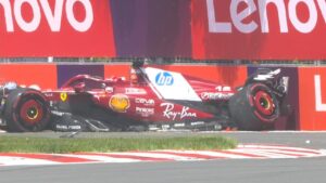 Chaos bij Ferrari: Charles Leclerc klapt in de muur tijdens VT1