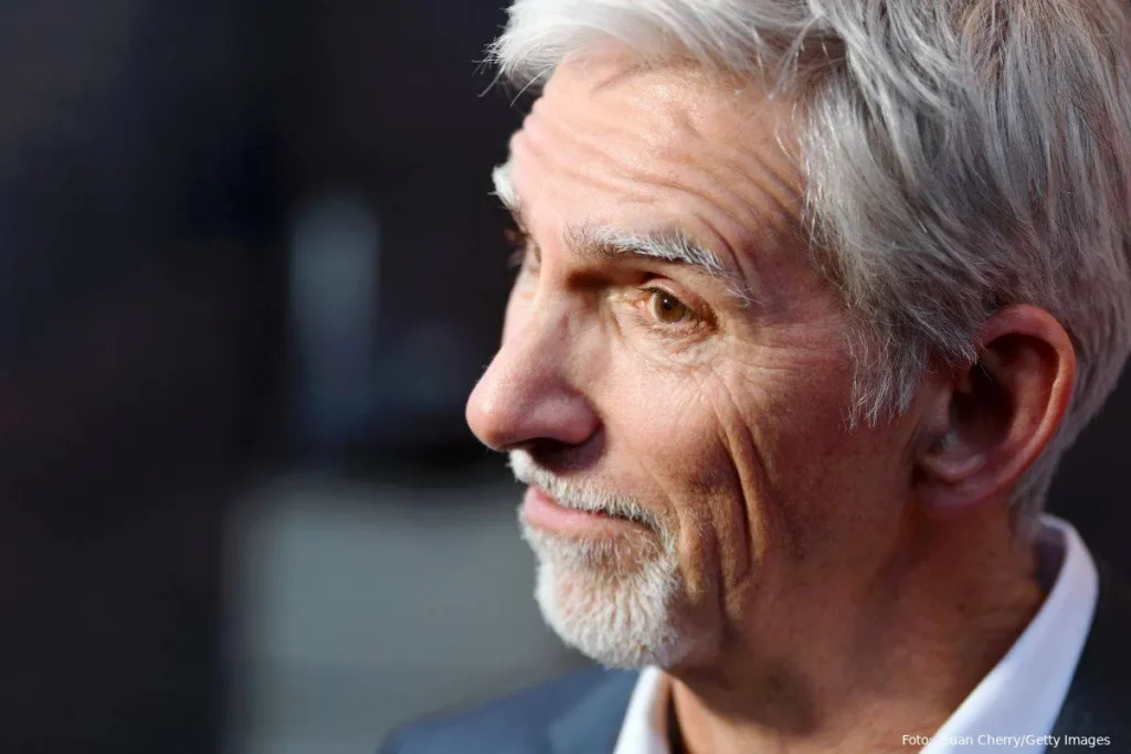 Damon Hill reageert met drie woorden op de puinhoop bij Red Bull