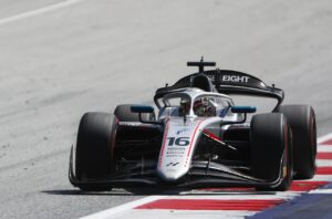 Het Formule 2-team met een oudere rijdersbezetting dan bijna de helft van de F1-grid