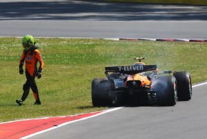 Lando Norris doorbreekt stilte en komt met reactie op ‘stomme’ crash met teamgenoot