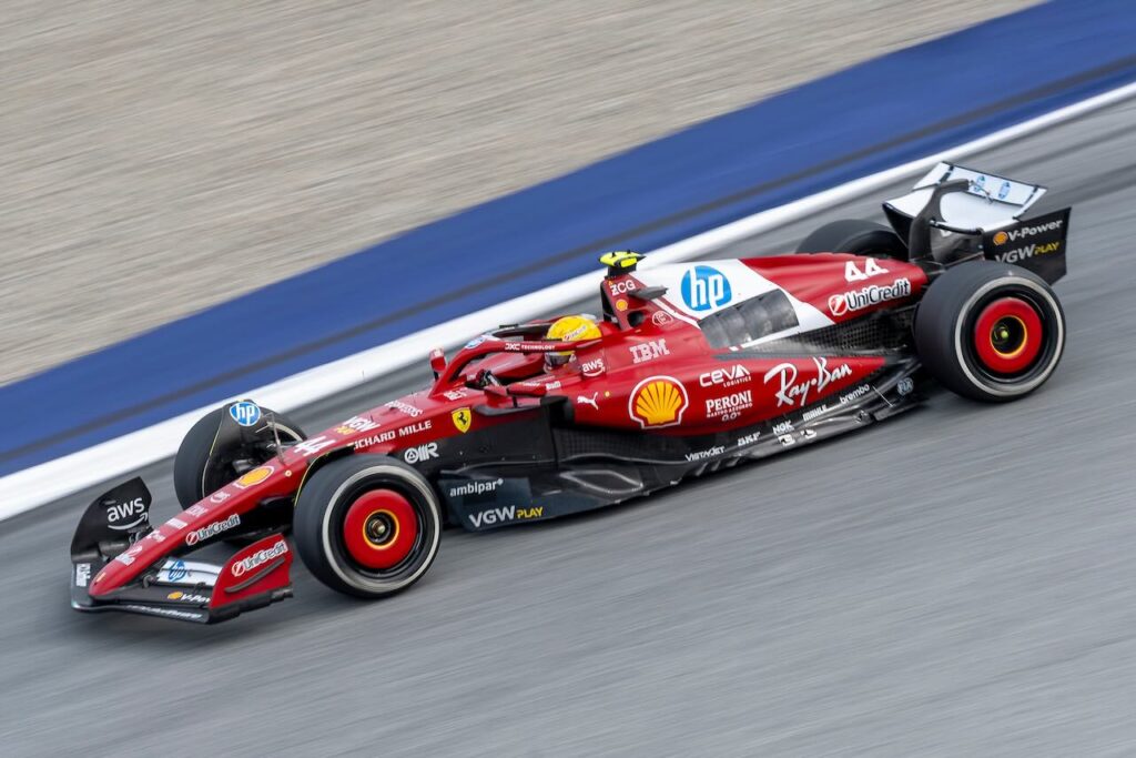 Lewis Hamilton meldt problemen na VT1 in Spielberg