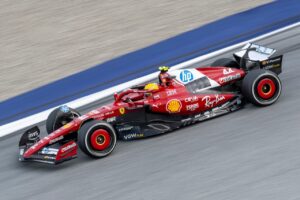 Lewis Hamilton meldt problemen na VT1 in Spielberg