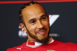 Lewis Hamilton opgelucht nadat Ferrari gigantisch probleem heeft ontdekt