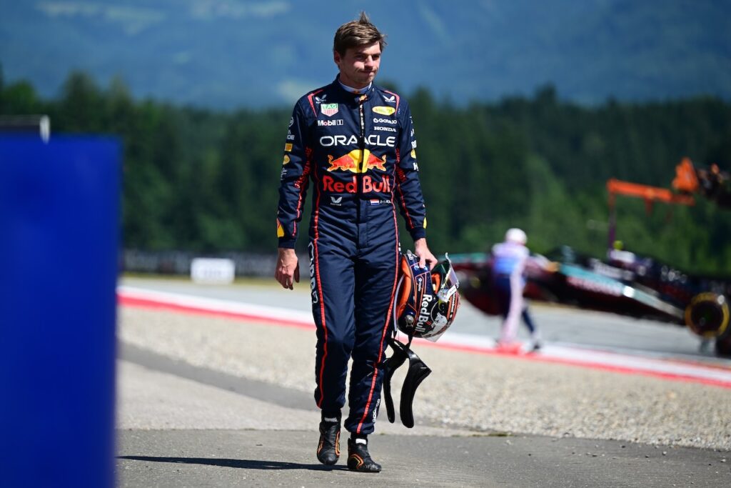 Kampioensdroom Verstappen aan diggelen