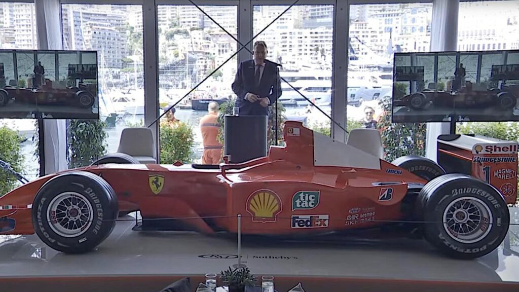 Michael Schumacher ‘duikt op’ in Monaco en zet meteen een record neer