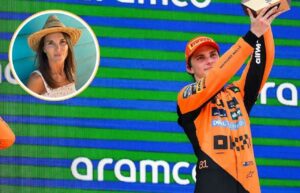 Nicole Piastri geeft een steek onder water aan haar zoon Oscar na zijn overwinning in Spanje