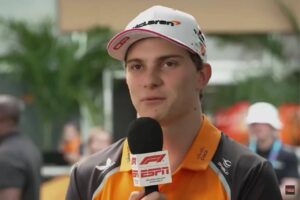 Oscar Piastri schakelt concurrent uit in strijd om het wereldkampioenschap