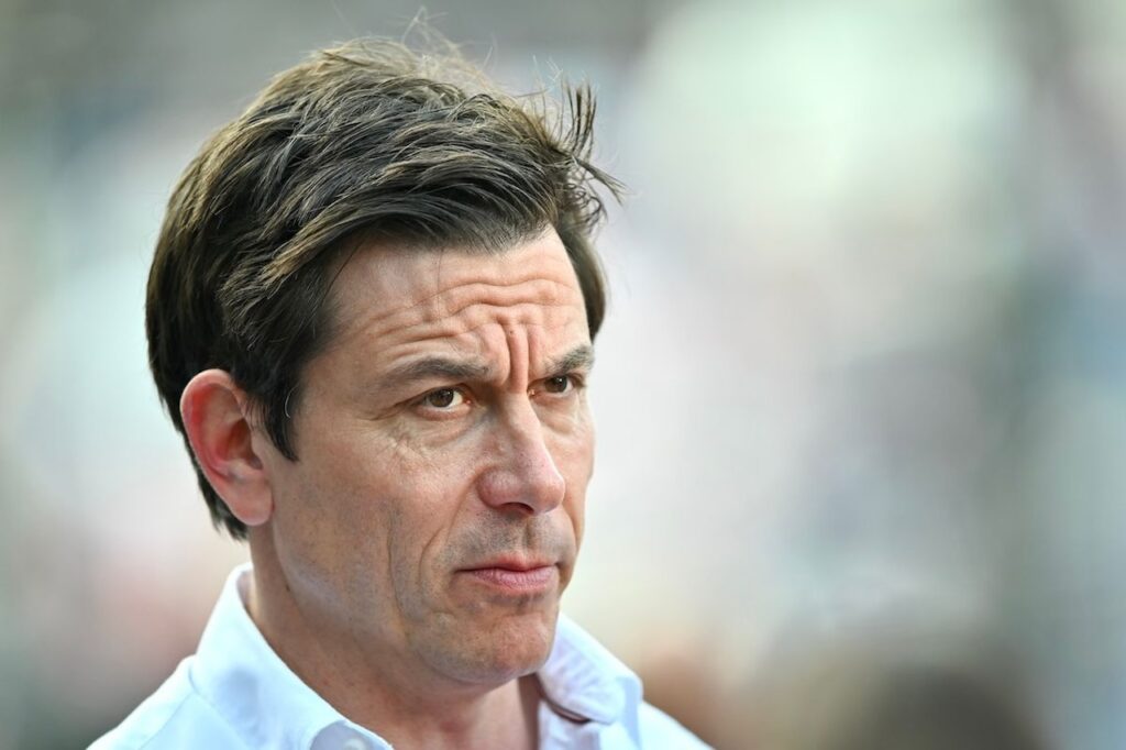 Toto Wolff waarschuwt Mercedes-coureurs: ‘Ik zal meedogenloos zijn’