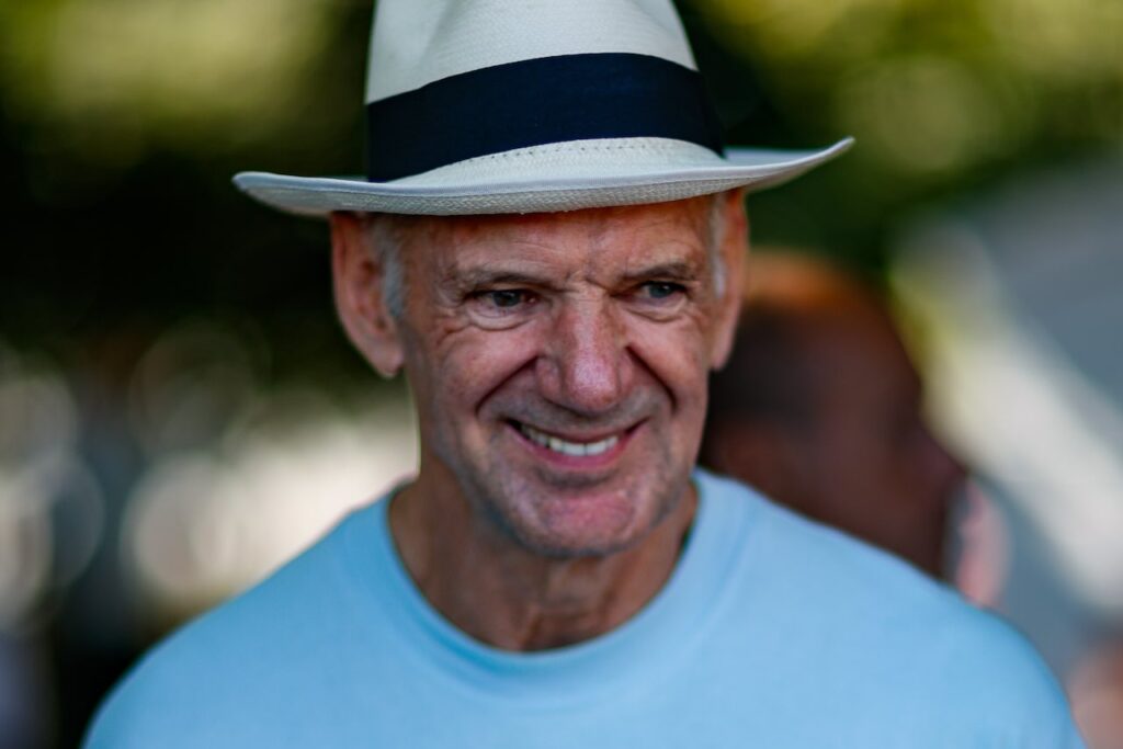 Adrian Newey waarschuwt voor ‘enorme uitdaging’ in 2026