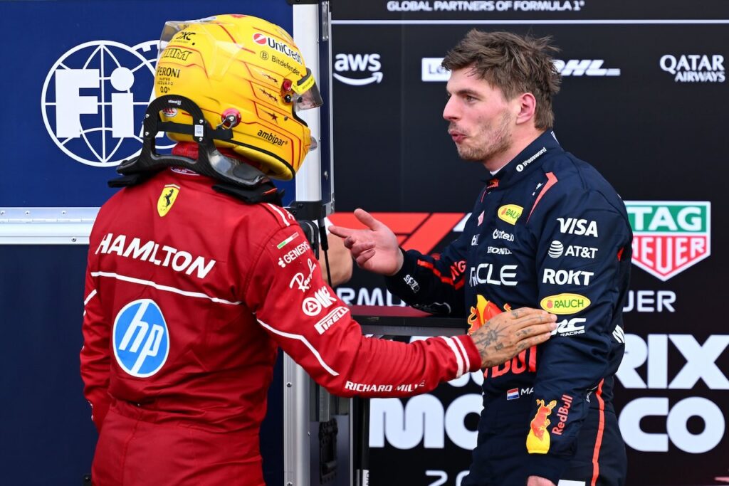 Prachtig moment tussen Max Verstappen en Lewis Hamilton vastgelegd