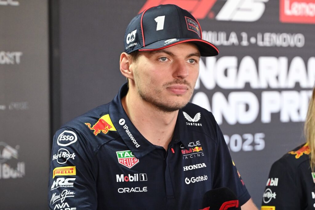 Max Verstappen spreekt zich hard uit over opmerkelijk bootverhaal in Sardinië