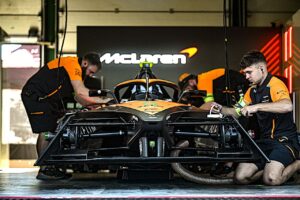 McLaren neemt drastisch besluit en stopt met raceteam