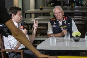 Helmut Marko confronteert Toto Wolff met zijn uitspraken: ‘Vervelend’