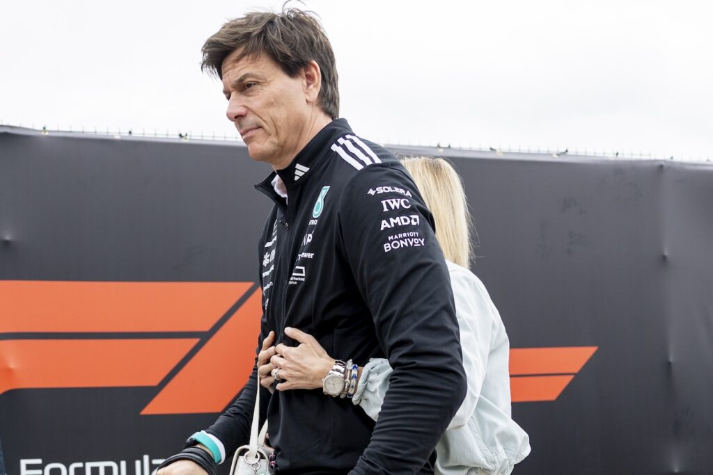 Toto Wolff opgeroepen om niet langer over dit probleem te praten