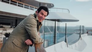 Kijk binnen in Toto Wolff’s superjacht van €27 miljoen