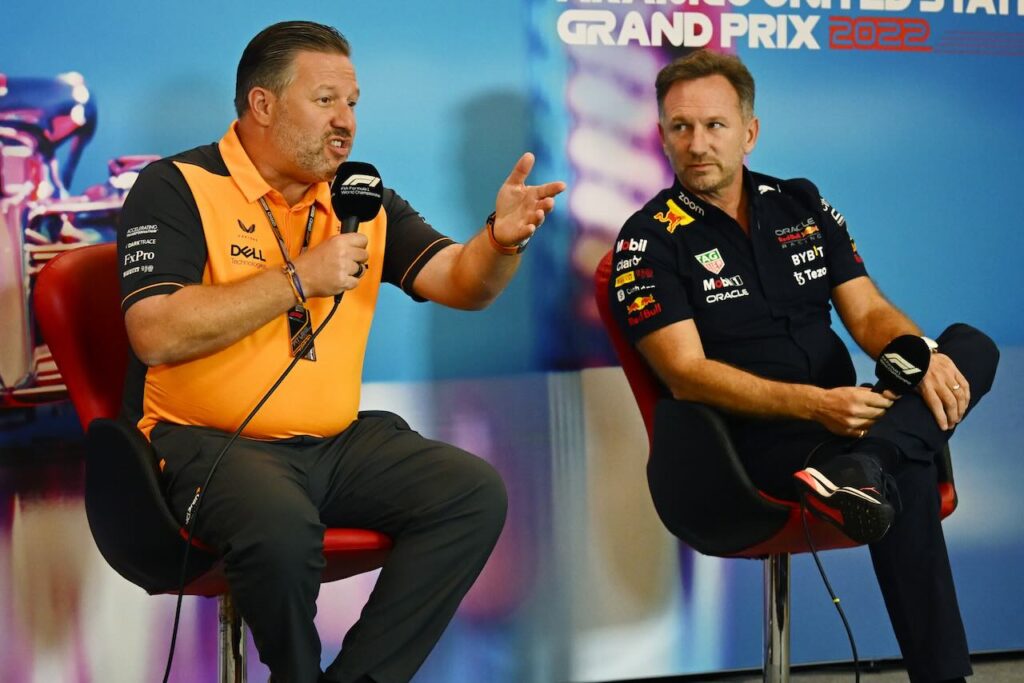 McLaren-baas Zak Brown deelt harde klap uit aan Red Bull