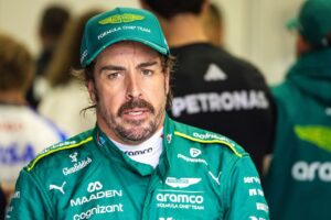Fernando Alonso wordt plotseling vervangen bij Aston Martin