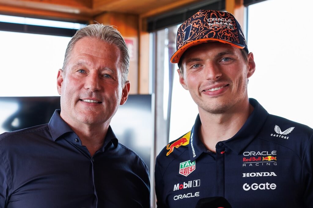 Max Verstappen kondigt aan dat hij ergens anders gaat racen