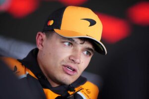 Lando Norris woedend op ‘belachelijkste Formule 1-regel’ na gevecht met Ferrari