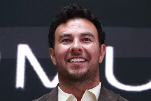 Cadillac-baas onthult: ‘Valtteri Bottas was een zekere keuze voor het team vóór Sergio Perez’