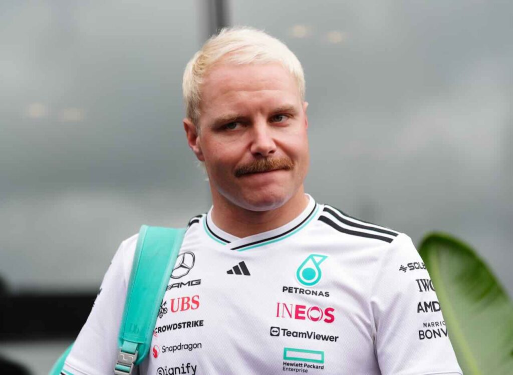 Valtteri Bottas had het contract in zijn hand: toen kwam Carlos Sainz binnenlopen