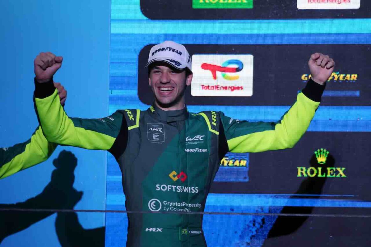 Nu is het officieel: Zoon van F1-legende stapt in de cockpit