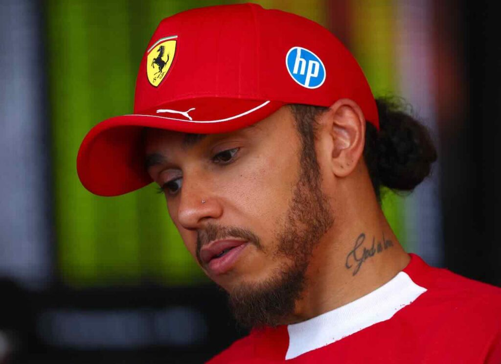 ‘Lewis Hamilton is een verwend kind’