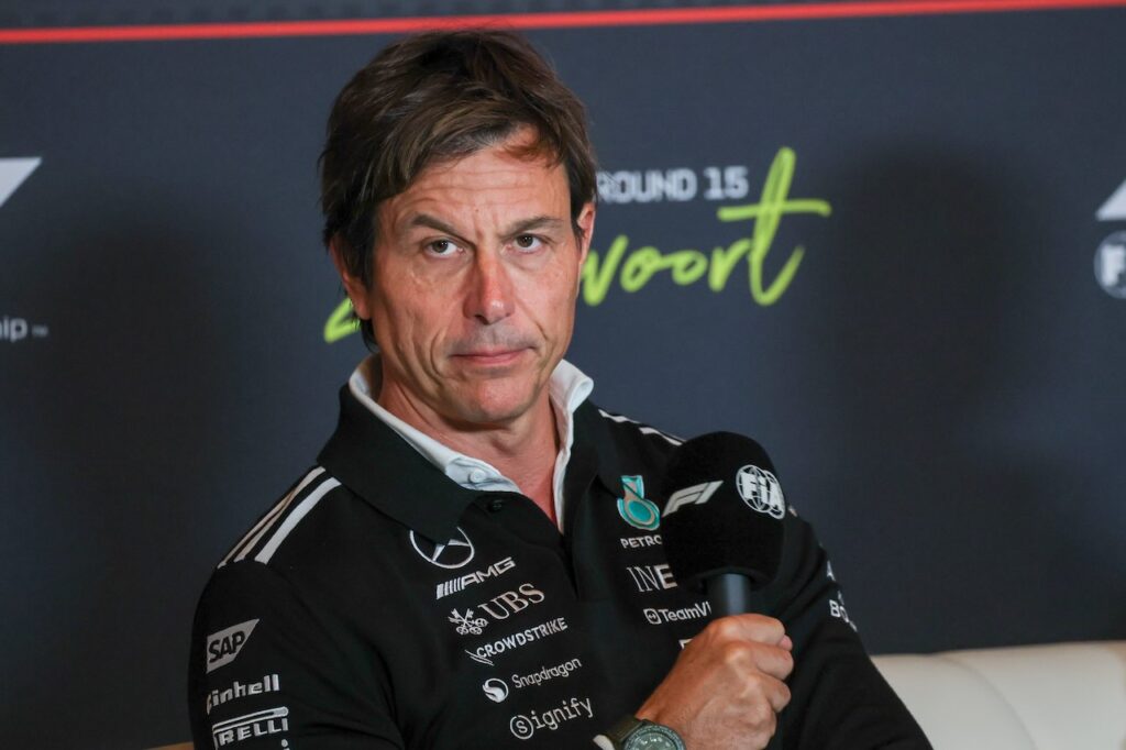 Toto Wolff laat in Zandvoort duidelijk weten wie er volgend jaar voor Mercedes-F1 rijdt