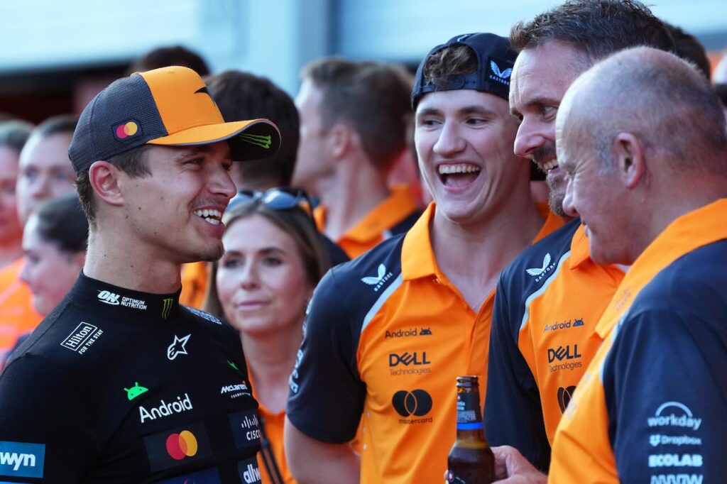 Helmut Marko bevestigd: Red Bull klaar om coureur van McLaren over te nemen