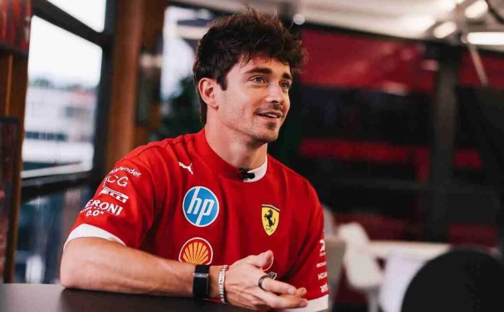 Charles Leclerc laat zijn ware aard zien met opmerking over geruchten over vertrek bij Ferrari