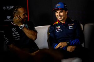 Sergio Pérez reageert op overstap van Lewis Hamilton naar Red Bull