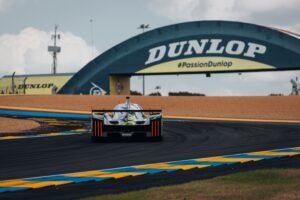De mythische Dunlop-loopbrug van het Bugatti-circuit in Le Mans verdwijnt DONE