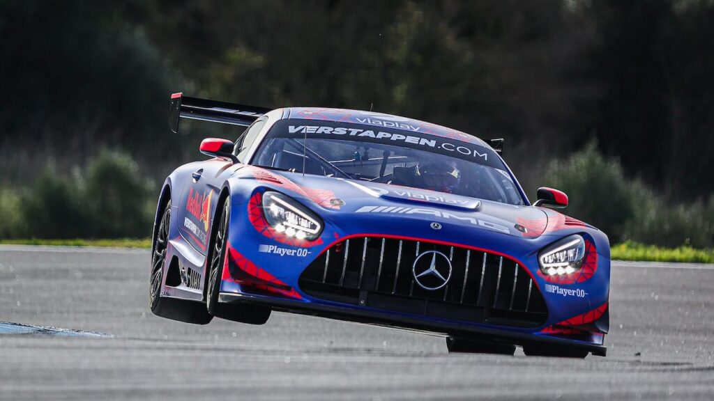 Max Verstappens overstap naar Mercedes leidt tot gewaagde theorie over Toto Wolff