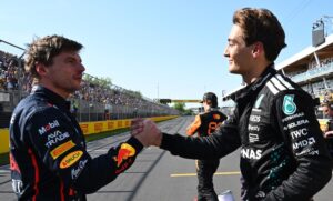 George Russell daagt Max Verstappen uit voor titelgevecht