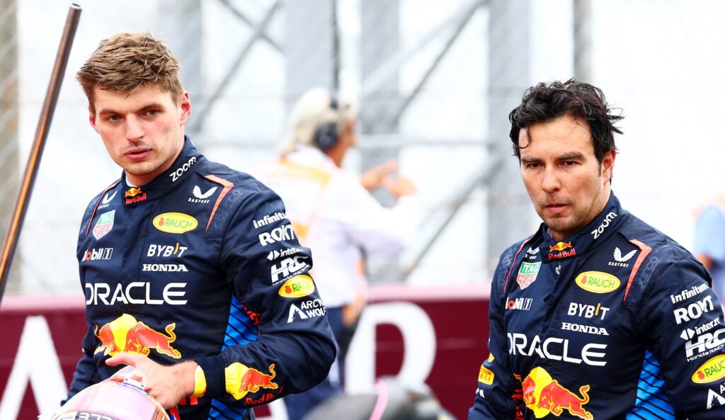 Verstappen laat zijn ware aard zien met een bericht van 8 woorden aan Sergio Perez