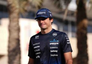 Carlos Sainz deelt geheim over lange weg