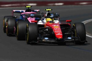 F1-fans boos op Colapinto na bijna-botsing met Lewis Hamilton