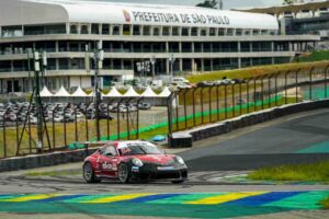 Pipo Massa pakt twee overwinningen op Interlagos